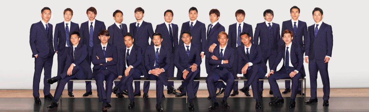 まだ間に合う サッカー日本代表着用ダンヒルのオーダースーツ 18年版 Mezzoforte Lounge 論理的に一流のスーツ スタイルへ