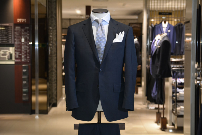 売上日本一 百貨店最強の新宿伊勢丹でのオーダースーツ購入攻略 Mezzoforte Lounge 論理的に一流のスーツスタイルへ